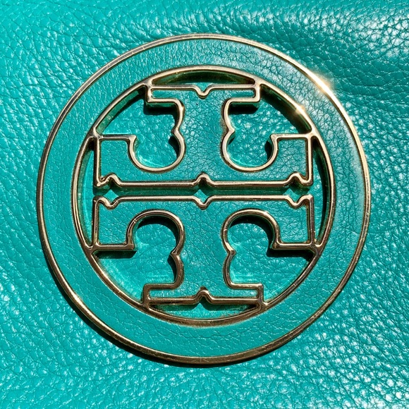 ☑️SOLD☑️TORY BURCH Amanda Zip Continental Wallet - Picture 4 of 8